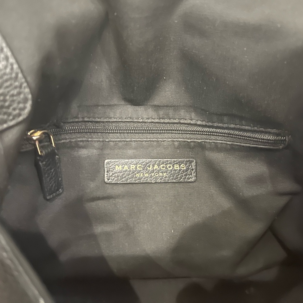 Marc Jacobs Groove Leather Messenger Crossbody - Picture 3 of 3